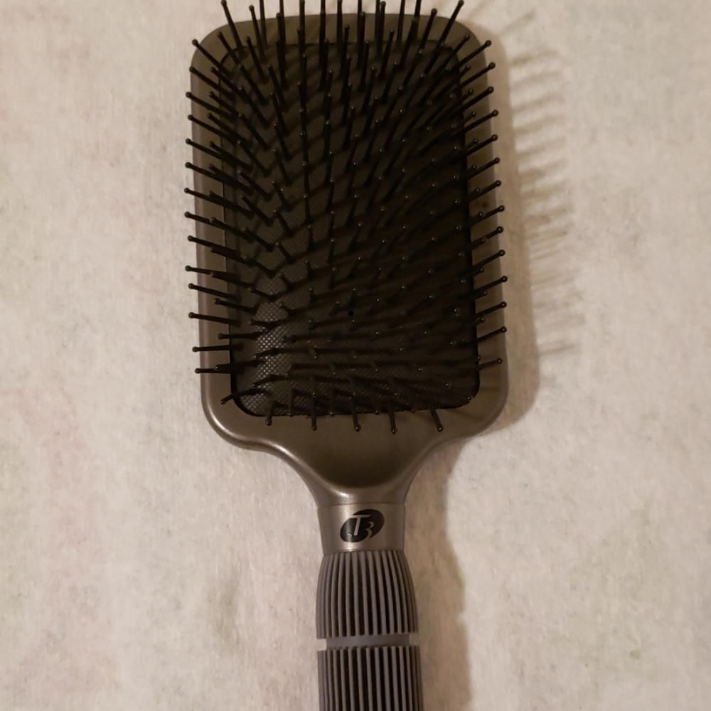 brush - Picture 2 of 2
